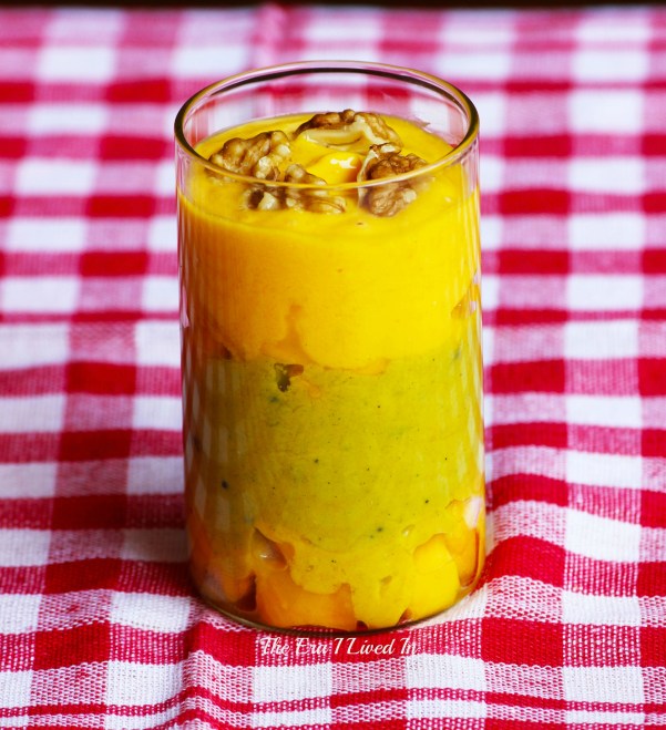 Parry's Organic Spirulina in a Mango Smoothie Recipe